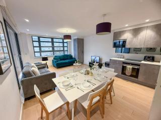 Disc Monthy Rate - St Johns Wood 3 bed flat with balcony near Marylebone, Regents Park, London Zoo - 9