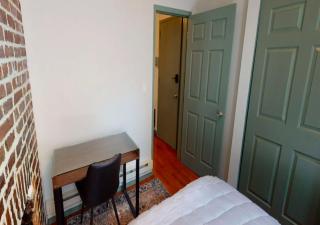 Charming 2BR Apartment in NYC - 4