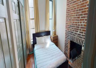 Charming 2BR Apartment in NYC - 5