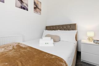 3-Bed House By Eason Stays Short Lets Wigan - 4