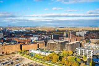 City View Apartment with Pool - 3