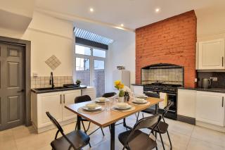 Chesterfield House, Blackpool, Free Parking - Blackpool - 1