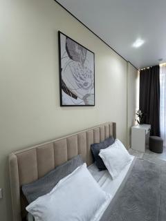 Светлая и стильная квартира в Алматы рядом с метро - 2