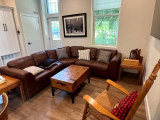 Burk Falls Escape 2 Bed1Bath - 5