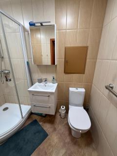 Andy Lovley Place for Guests - 8