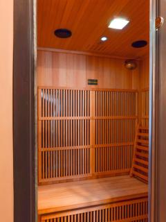 Urban Deluxe Calea Victoriei 100 Sauna and Jacuzzi - 5