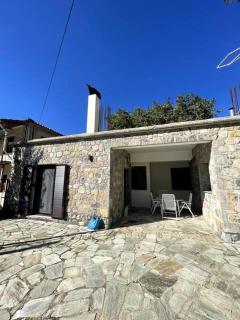 Stymfalia Cozy Village Guesthouse - 4