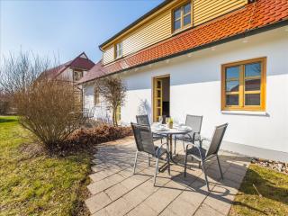 Feriendorf Rugana - Komfortplus Ferienwohnung mit 1 Schlafzimmer und Terrasse D25 - 2