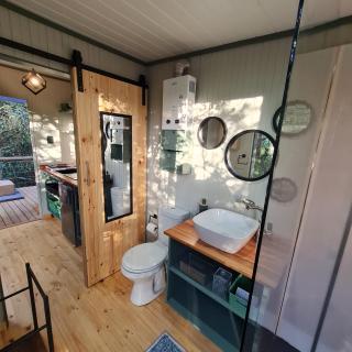 Squirrels Rest Treetop Glamping - 7