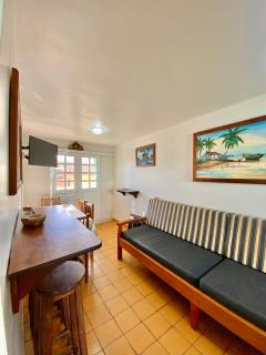 Apto com Sacada e Vista Mar a Passos da Praia - 1