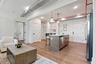 Stay in the spacious 2BR Squad Room in McMinnville, TN! - 5