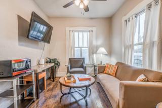 Cornerlight Haven - Near Downtown and Attractions - 1