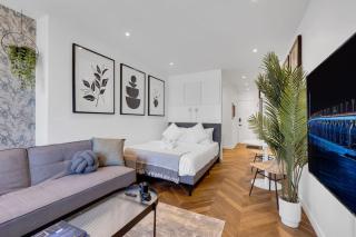 The Speakeasy Suite 502 With Parking - 9