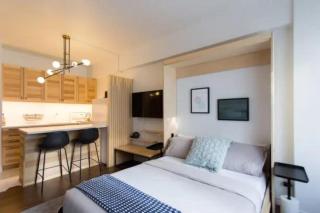 The Sherbrooke Suite 102 - 0