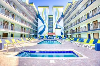 Monterey Bay Suites Resort Unit 831 with Direct Oceanfront Balcony - 5