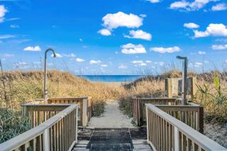 Beach Cove Resort Unit 1517 with Direct Oceanfront Balcony - 5