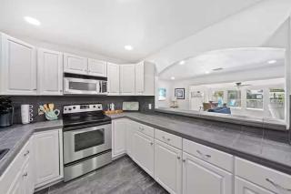 Manatee Cove Waterfront Home w Dock Pool - 1