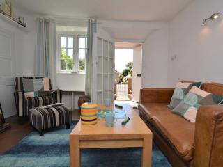 2 Bed in Charmouth DC077 - 6