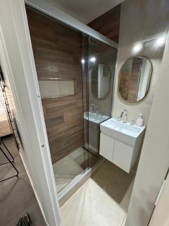 Check and Home - Brown II - 3 Huéspedes Reciclado en Zona Güemes - 6