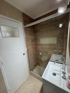 Check and Home - Brown II - 3 Huéspedes Reciclado en Zona Güemes - 3