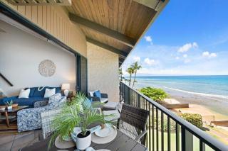 Papakea L402 · PK L402 Rare LUX Oceanfront Views, Pool, Paradise - 2