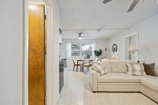 Sandpiper 1BR-1BA Across From Beach - 5