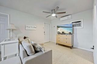 Sandpiper 1BR-1BA Across From Beach - 1