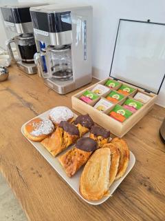 White Cottage Guesthouse - 9