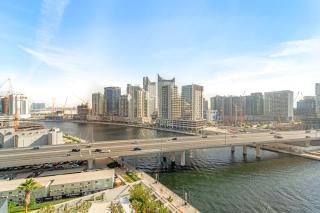 ALiving Elegant Canal View Studio with Balcony Business Bay 706B - 7