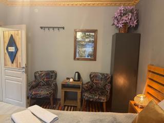 Alpha Stone House - 9