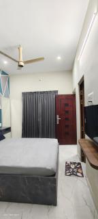 Sorgavasal - Luxury Homestay - Sri Srirangam Villas - Sīrkāzhi - 4