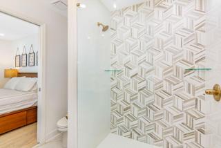 Loft 117 - Charming Downtown Cocoa Beach 1BR - 2