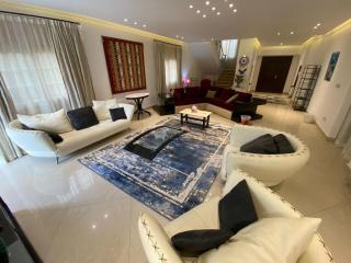 Villa in New Cairo madinity with pool - 9