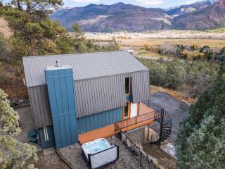 Epic Mountainside Cabin w/ Animas Views & Hot tub - 1
