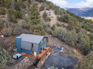 Epic Mountainside Cabin w/ Animas Views & Hot tub - 2