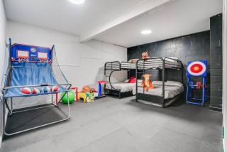 Lakefront Family Fun | Canoe, Bike, Sauna, Theater - 7