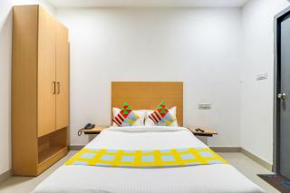 Hotel O Basera Homes Jankipuram - 1