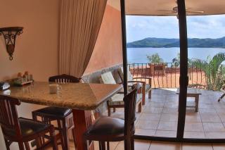 Oceanview Studio Apartment with Community Pool & Views of Flamingo Marina - 4