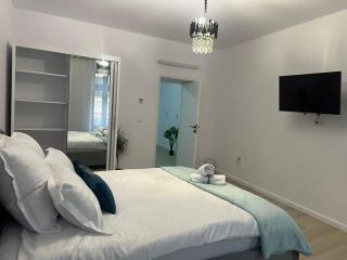 Uniri Urban Escape 102 - Craiova - 2