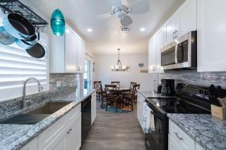 Remodeled 2 Bedroom Coastal Charmer - 5