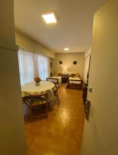 Depto luminoso & confortable en la PERLA - 8