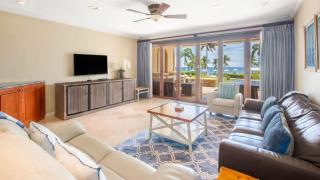 Chic Condo with a Stylish Coastal Design in an Exclusive Condo Community with Direct Beach Access - 9