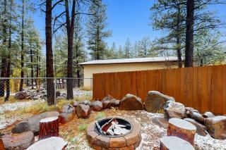 Pine-Perfect Getaway - 9