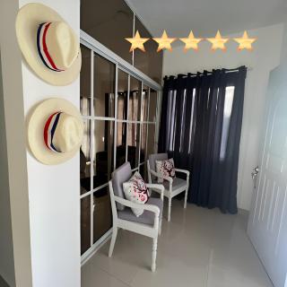 The Omelís House - 0