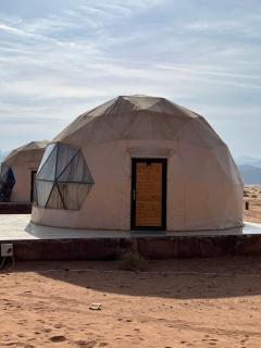 Madonna Rum camp bubbles & Jeep tours - 1