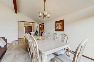 Lake Front Getaway - Carnahan - 5