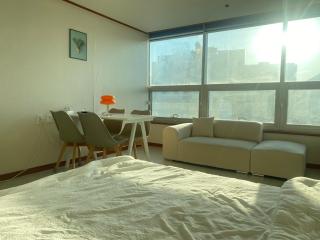 범계역2분 거리 퀸침대2개 무료주차가능 뚫린뷰가 일품 - 7