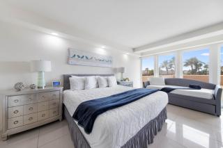 Luxury Beachfront Condo With Amazing Sunset Views - 3