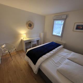 "Les écrins", Grand T2 lumineux en bord de mer avec son jardin privé! - 8