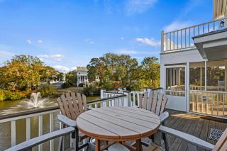 PB17: 17 Pelican Bay - 6